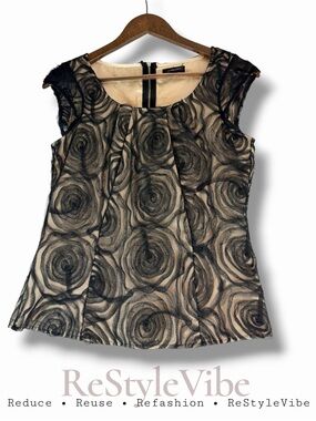 SAKS FIFTH AVENUE Women’s Size 4 Top Blouse Cap Sleeve Tulle Floral 3D EFFECT